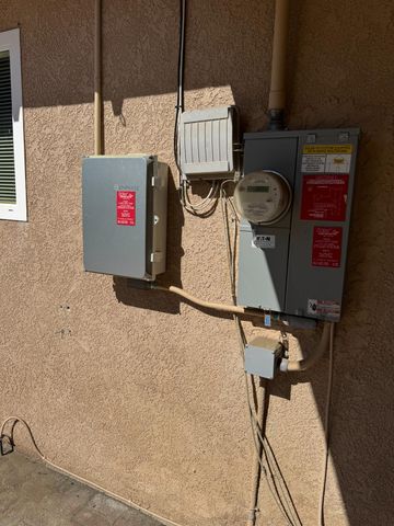 1043 E Adams Ave, Los Banos, CA 93635