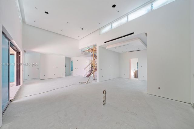 820 NE 111th St, Biscayne Park, FL 33161