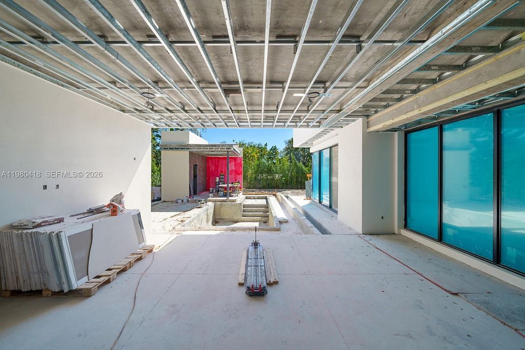 Image 22 of property listing at 820 NE 111th St, Biscayne Park, FL 33161