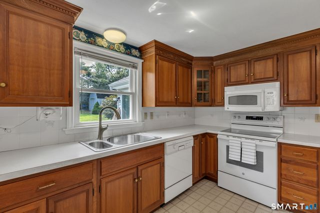 22 Cottwell Drive, Wethersfield, CT 06109