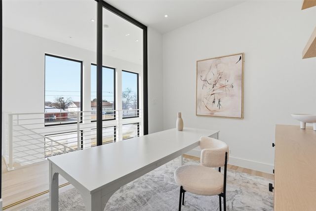 6801 Tyree Street, Dallas, TX 75209