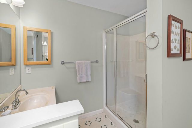 49 Sydney Drive, Essex, VT 05452