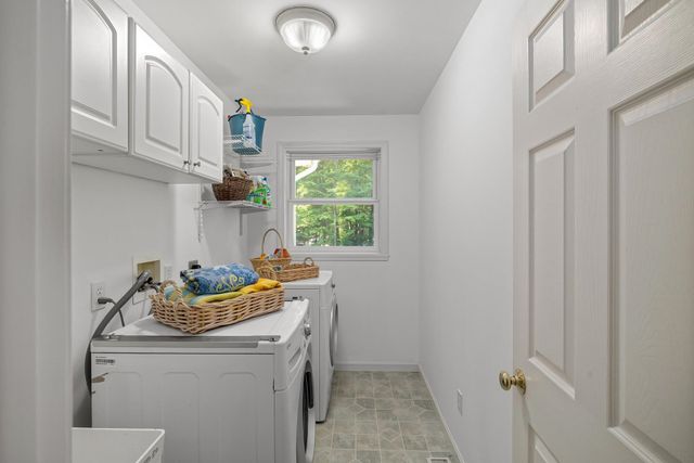49 Sydney Drive, Essex, VT 05452