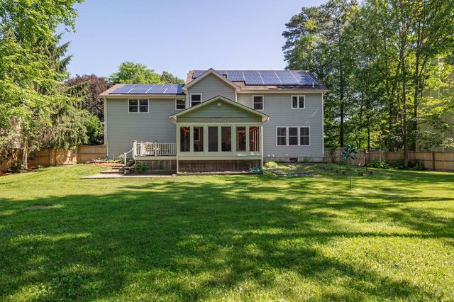 49 Sydney Drive, Essex, VT 05452