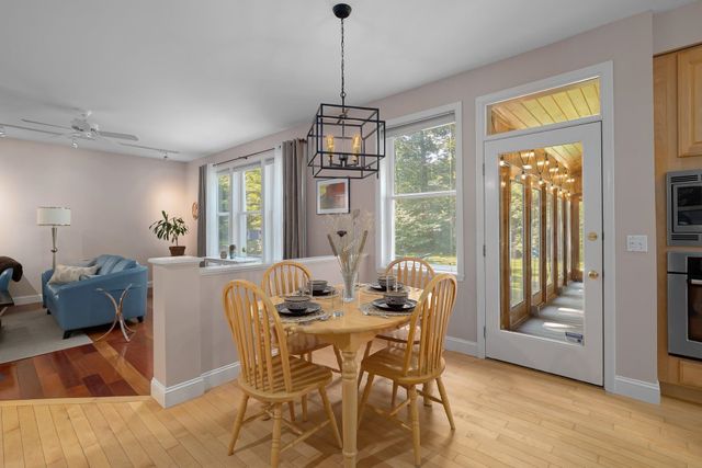 49 Sydney Drive, Essex, VT 05452