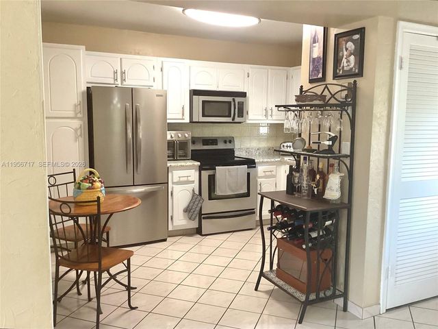361 S Hollybrook Drive 305, Pembroke Pines, FL 33025