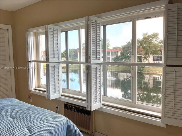 361 S Hollybrook Drive 305, Pembroke Pines, FL 33025