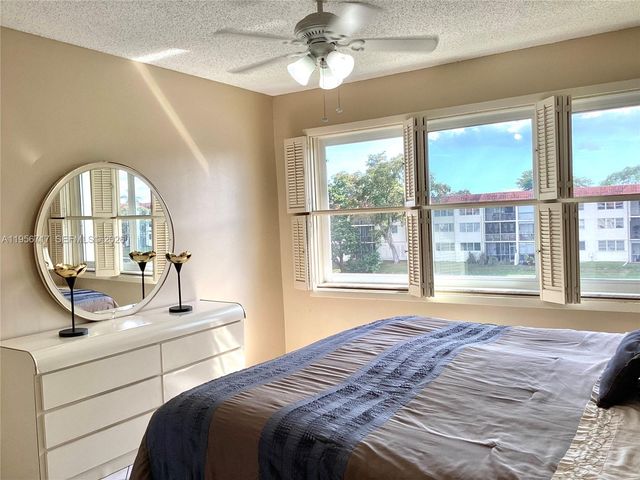 361 S Hollybrook Drive 305, Pembroke Pines, FL 33025