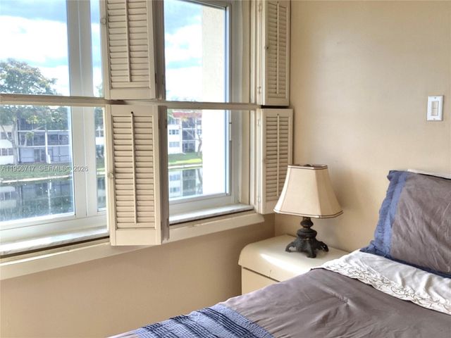 361 S Hollybrook Drive 305, Pembroke Pines, FL 33025