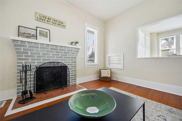 2710 3RD AVENUE W, Bradenton, FL 34205