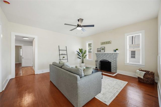 2710 3RD AVENUE W, Bradenton, FL 34205