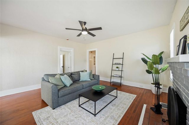 2710 3RD AVENUE W, Bradenton, FL 34205