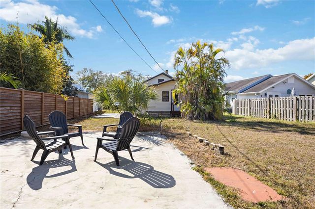 2710 3RD AVENUE W, Bradenton, FL 34205