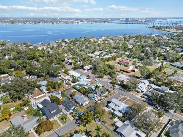 2710 3RD AVENUE W, Bradenton, FL 34205