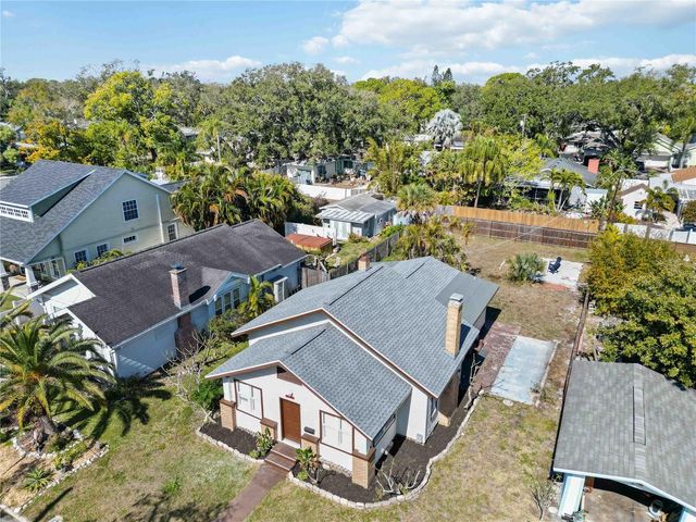 2710 3RD AVENUE W, Bradenton, FL 34205