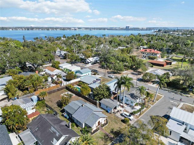 2710 3RD AVENUE W, Bradenton, FL 34205