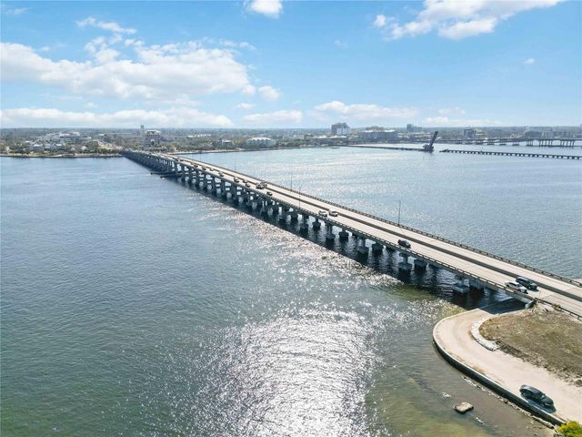 2710 3RD AVENUE W, Bradenton, FL 34205