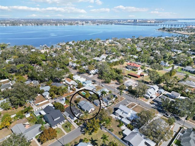 2710 3RD AVENUE W, Bradenton, FL 34205