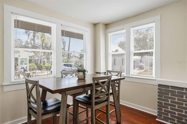 2710 3RD AVENUE W, Bradenton, FL 34205