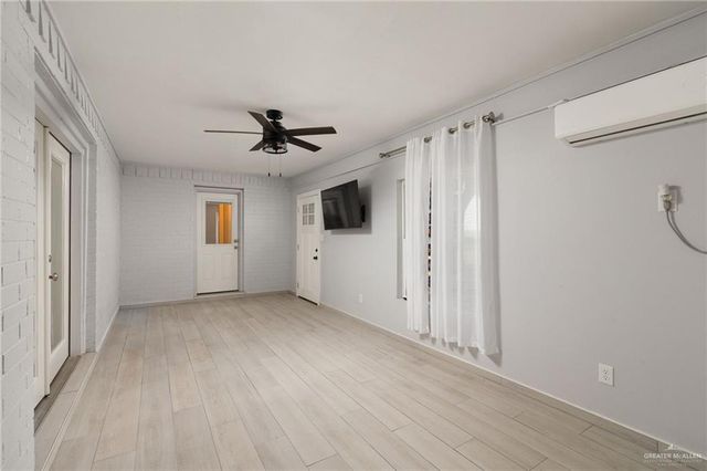 9161 N Mile 4 W Road, Weslaco, TX 78570