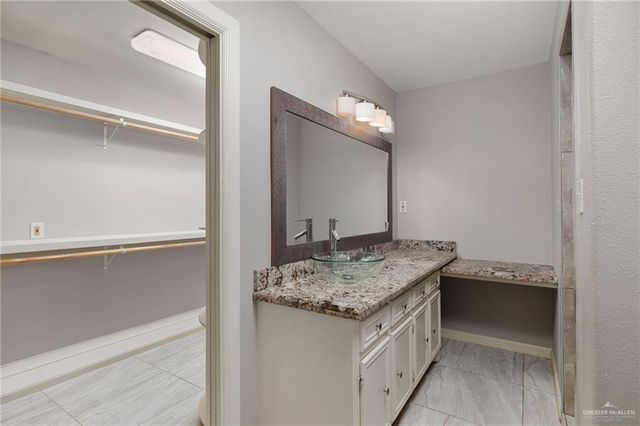 9161 N Mile 4 W Road, Weslaco, TX 78570