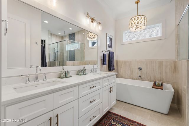 637 Bedminister Lane, Wilmington, NC 28405