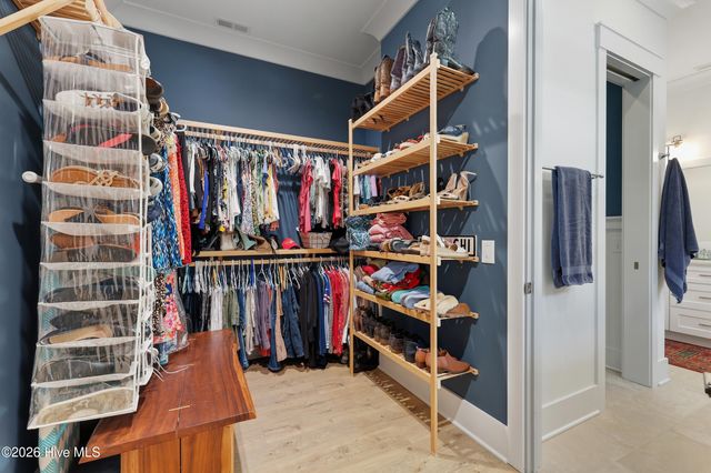 637 Bedminister Lane, Wilmington, NC 28405