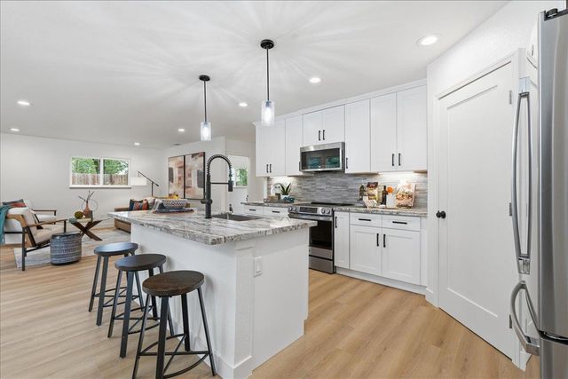 1530 Sugar Pine Rd, Meadow Vista, CA 95722