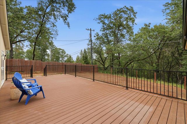 1530 Sugar Pine Rd, Meadow Vista, CA 95722