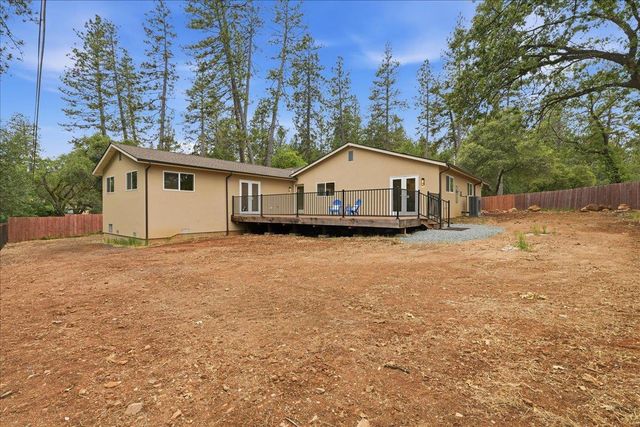 1530 Sugar Pine Rd, Meadow Vista, CA 95722