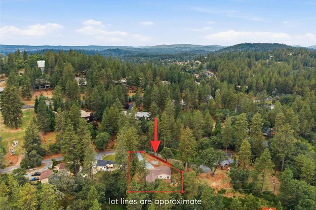 1530 Sugar Pine Rd, Meadow Vista, CA 95722