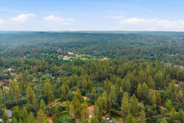 1530 Sugar Pine Rd, Meadow Vista, CA 95722