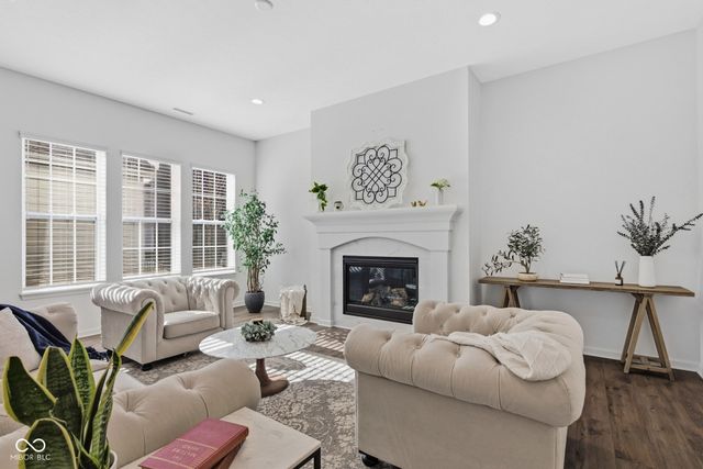 15304 Fairlands Drive, Westfield, IN 46074