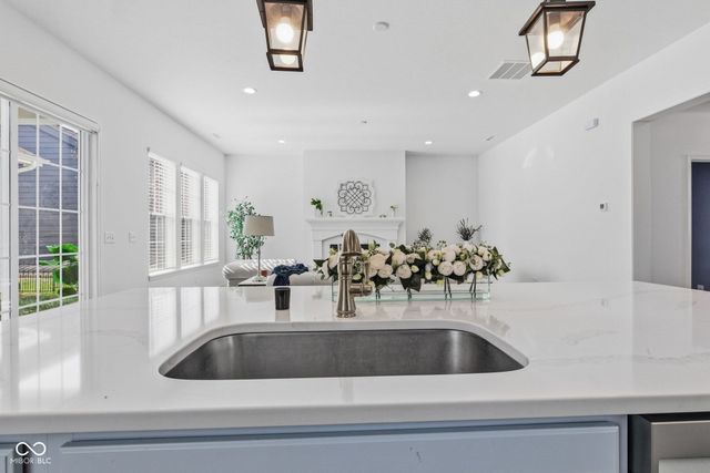 15304 Fairlands Drive, Westfield, IN 46074