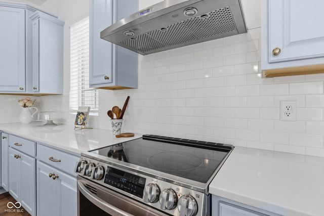 15304 Fairlands Drive, Westfield, IN 46074