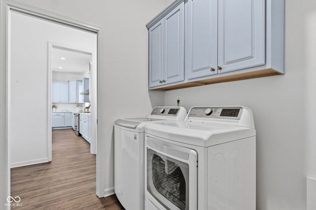 15304 Fairlands Drive, Westfield, IN 46074