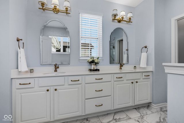 15304 Fairlands Drive, Westfield, IN 46074