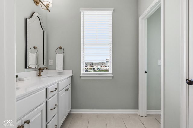 15304 Fairlands Drive, Westfield, IN 46074