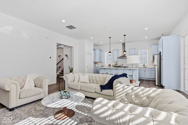 15304 Fairlands Drive, Westfield, IN 46074