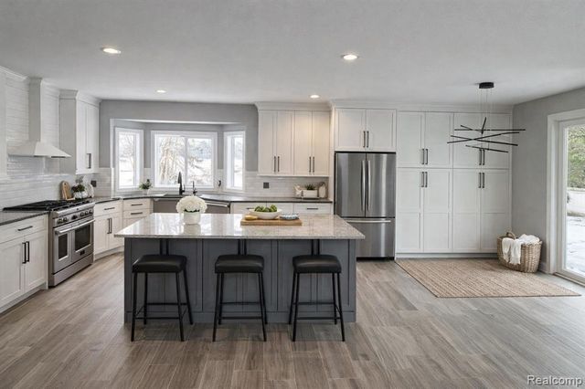 72859 Sorrel Drive, Bruce, MI 48065