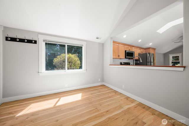 12721 27th Avenue NE, Seattle, WA 98125