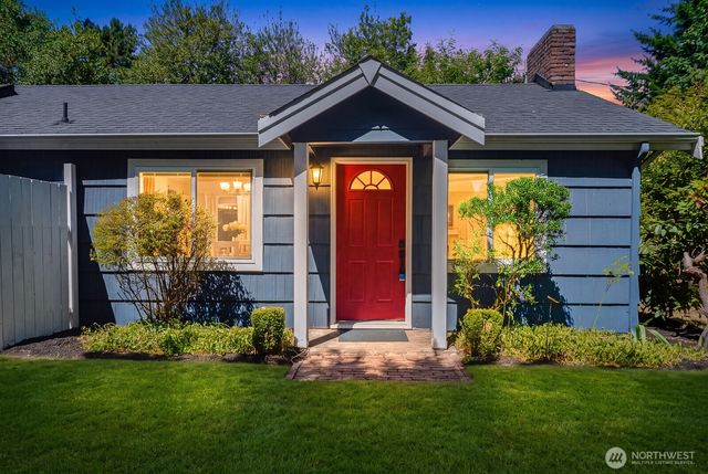 12721 27th Avenue NE, Seattle, WA 98125