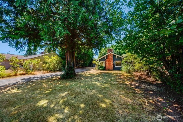 12721 27th Avenue NE, Seattle, WA 98125