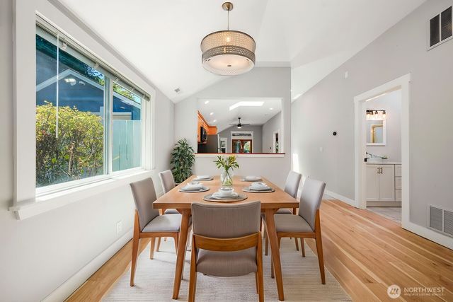 12721 27th Avenue NE, Seattle, WA 98125