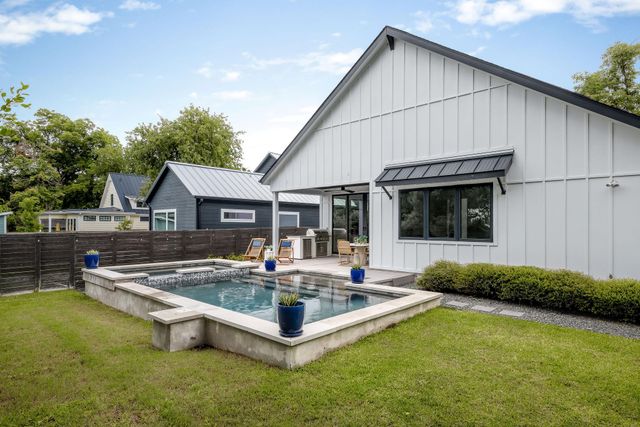 2002 Payne Ave, Austin, TX 78757