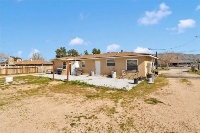 9214 Choiceana Avenue, Hesperia, CA 92345