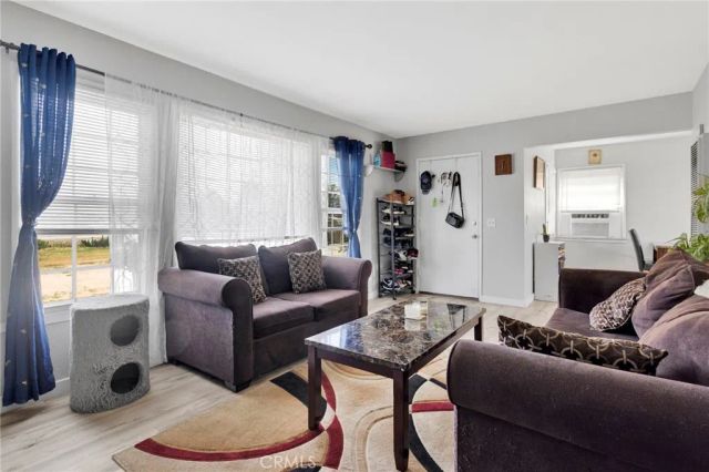 9214 Choiceana Avenue, Hesperia, CA 92345