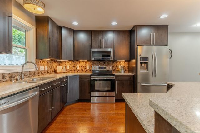 1709 Village Lane, Evansville, IN 47725