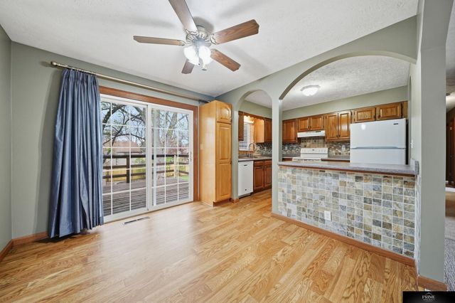 3311 N 72nd Street, Lincoln, NE 68507