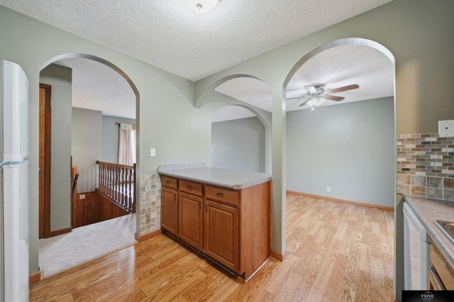 3311 N 72nd Street, Lincoln, NE 68507